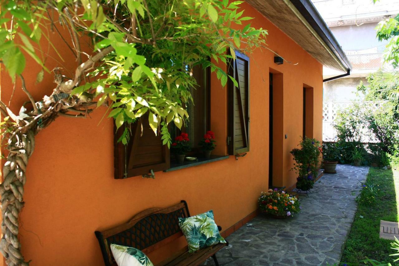 Garden Fuorirotta Bed & Breakfast San Giovanni Teatino Exterior photo